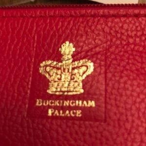 nwt buckingham palace coin pouch red